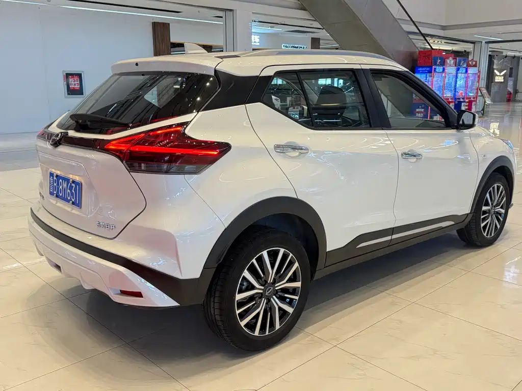 Nissan Kicks — фото 4