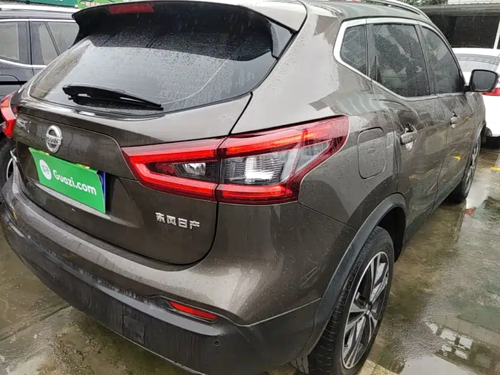 Nissan Qashqai — фото 8