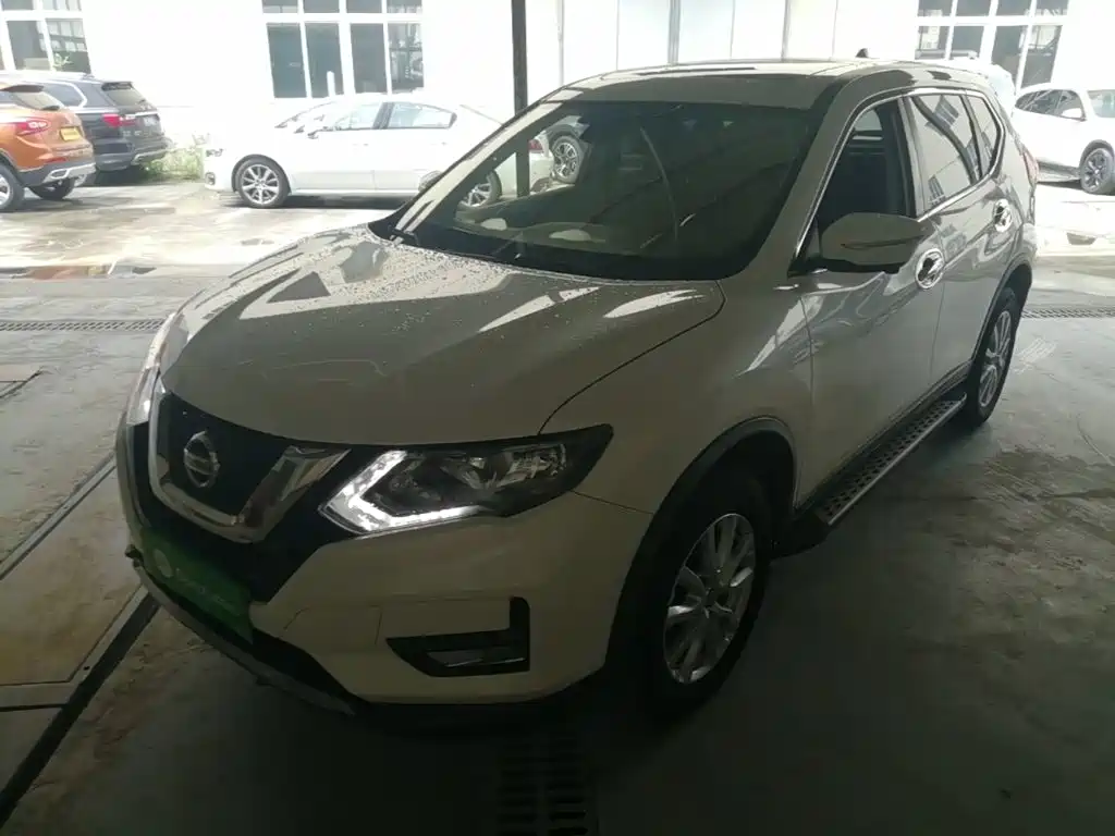 Nissan X-Trail — фото 2