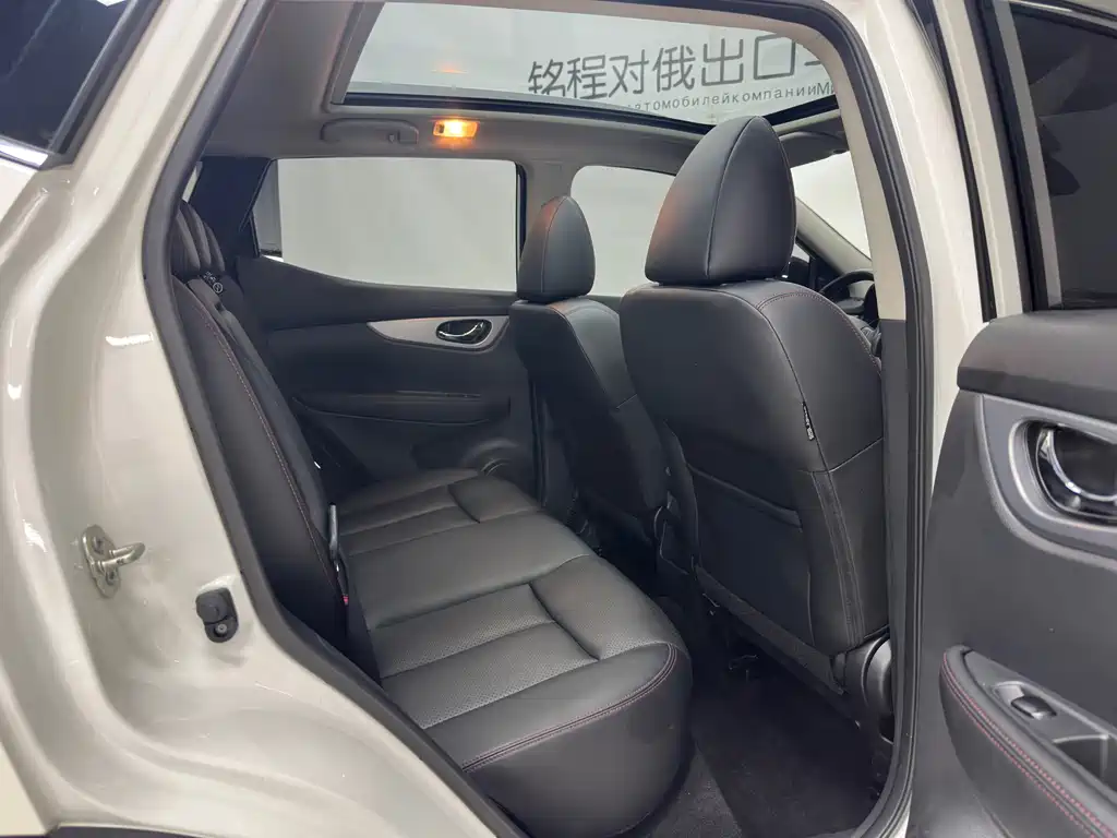 Nissan Qashqai — фото 11