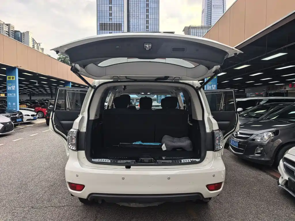 Nissan Patrol — фото 11