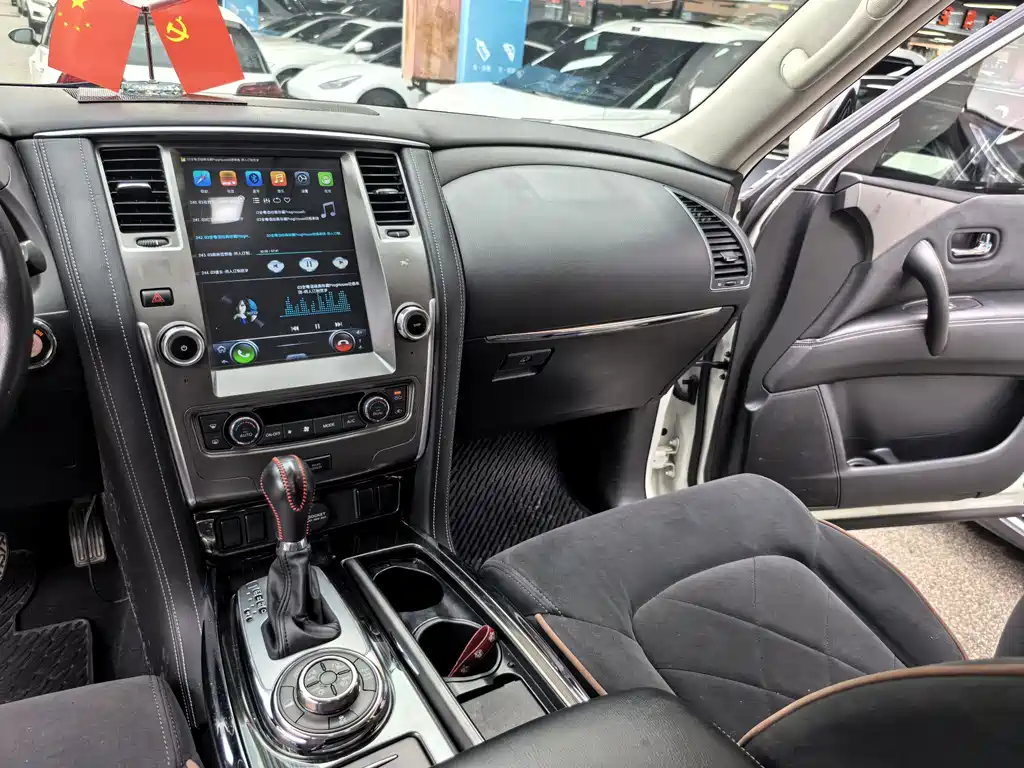 Nissan Patrol — фото 13