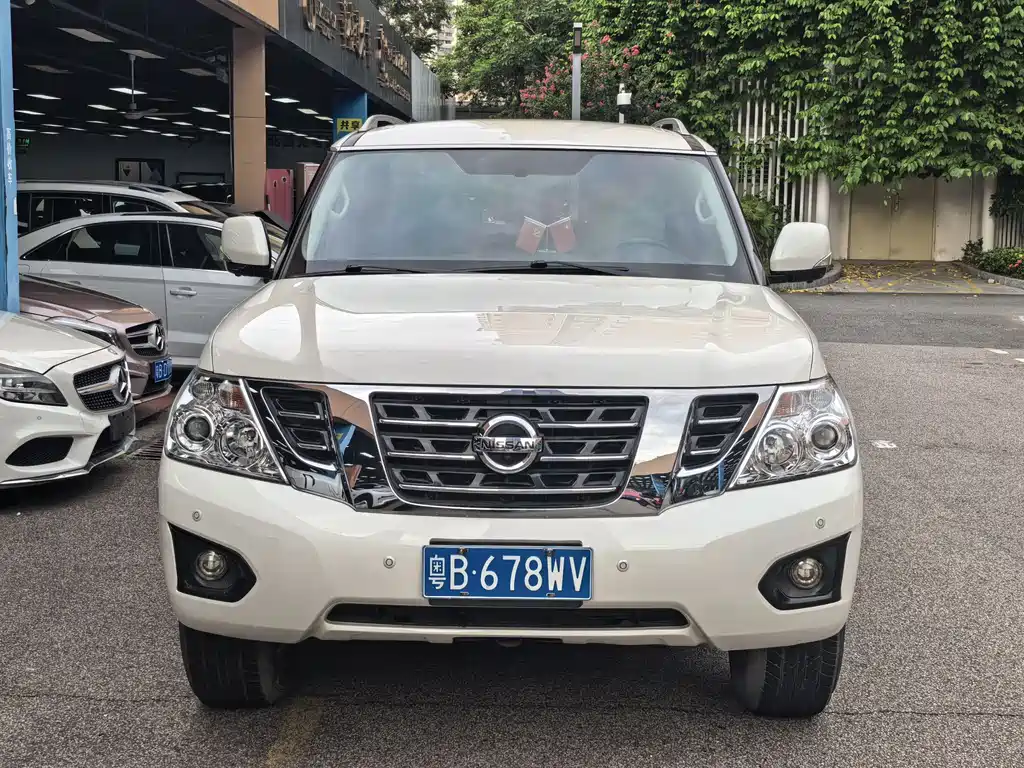 Nissan Patrol — фото 5