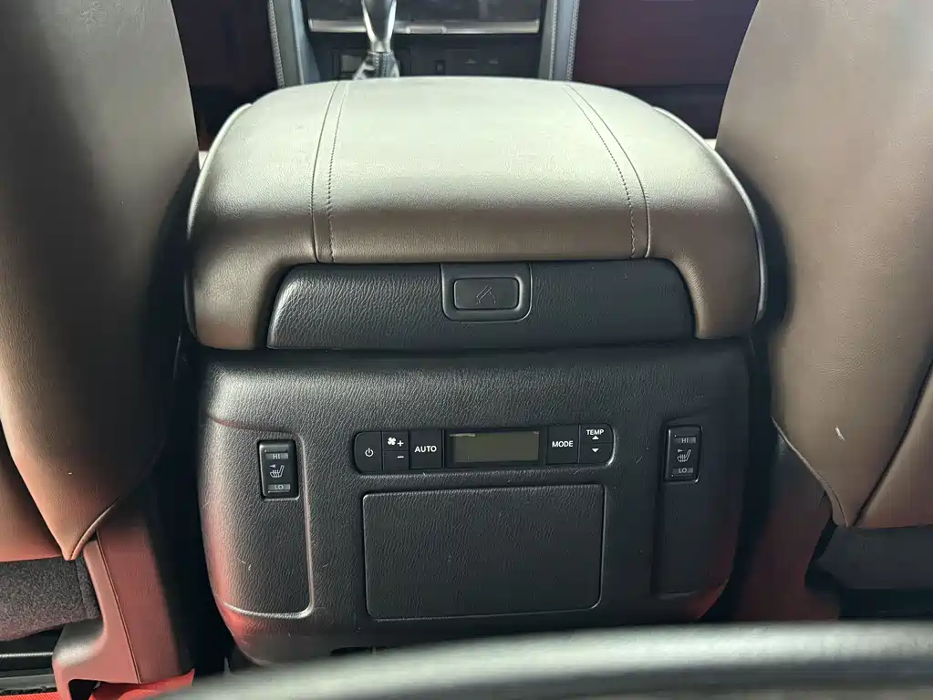 Nissan Patrol — фото 21