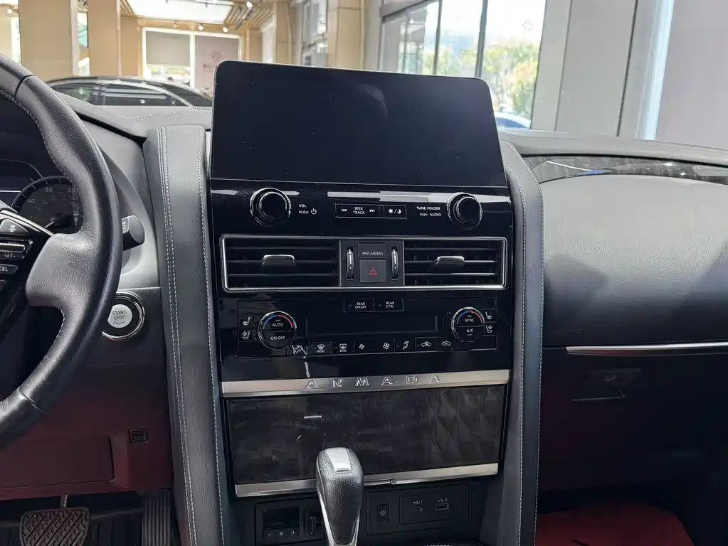 Nissan Patrol — фото 25