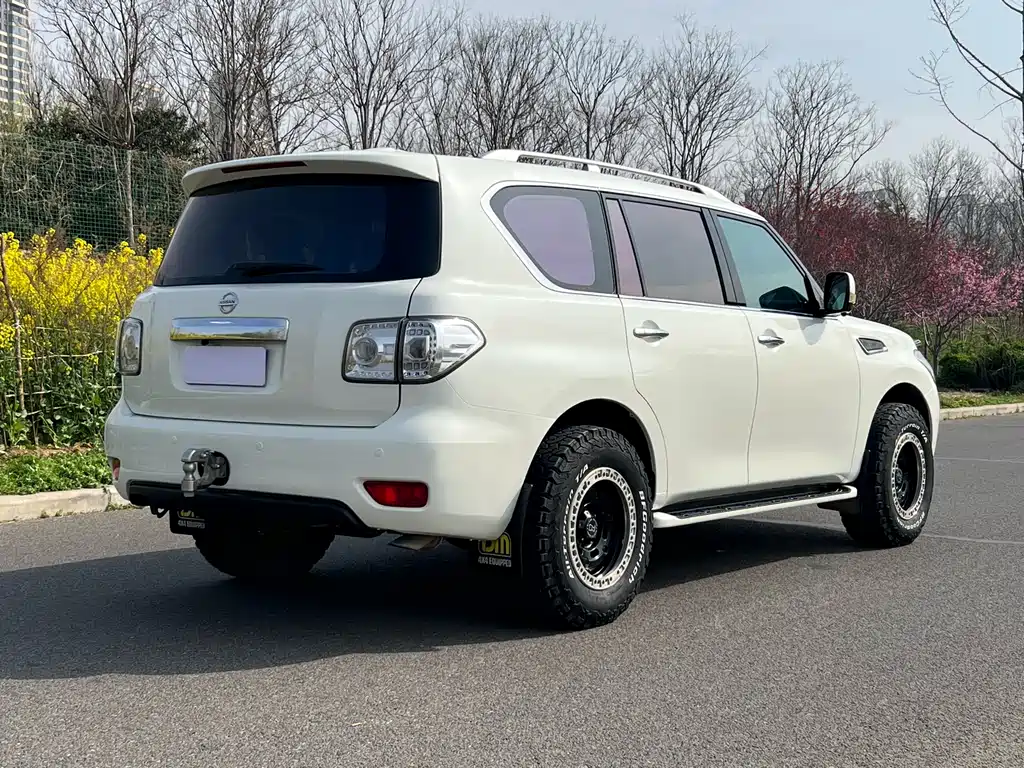 Nissan Patrol — фото 4