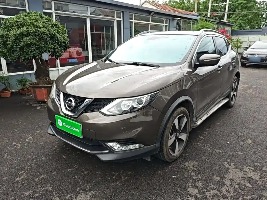 Nissan Qashqai — фото 2