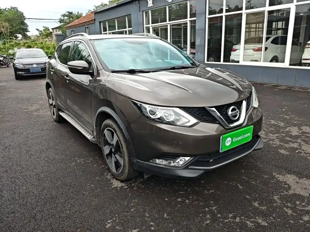 Nissan Qashqai — фото 4