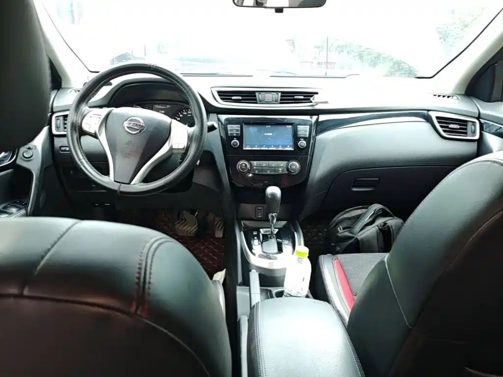 Nissan Qashqai — фото 10