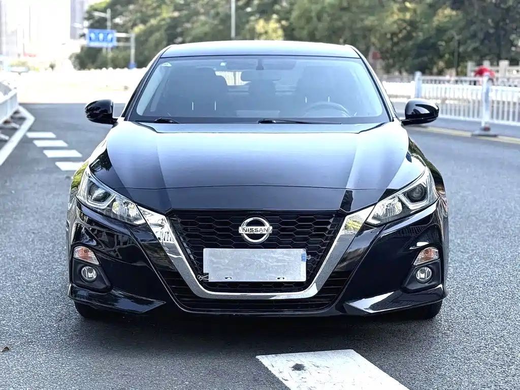 Nissan Teana — фото 2