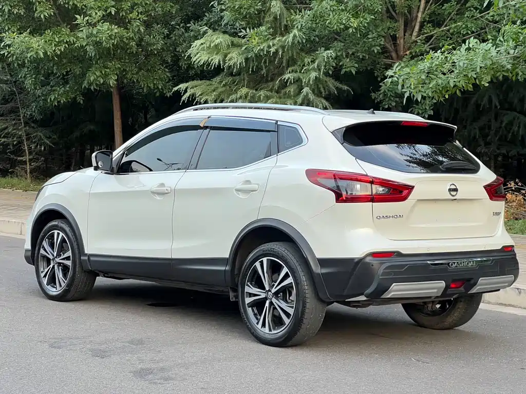 Nissan Qashqai — фото 6
