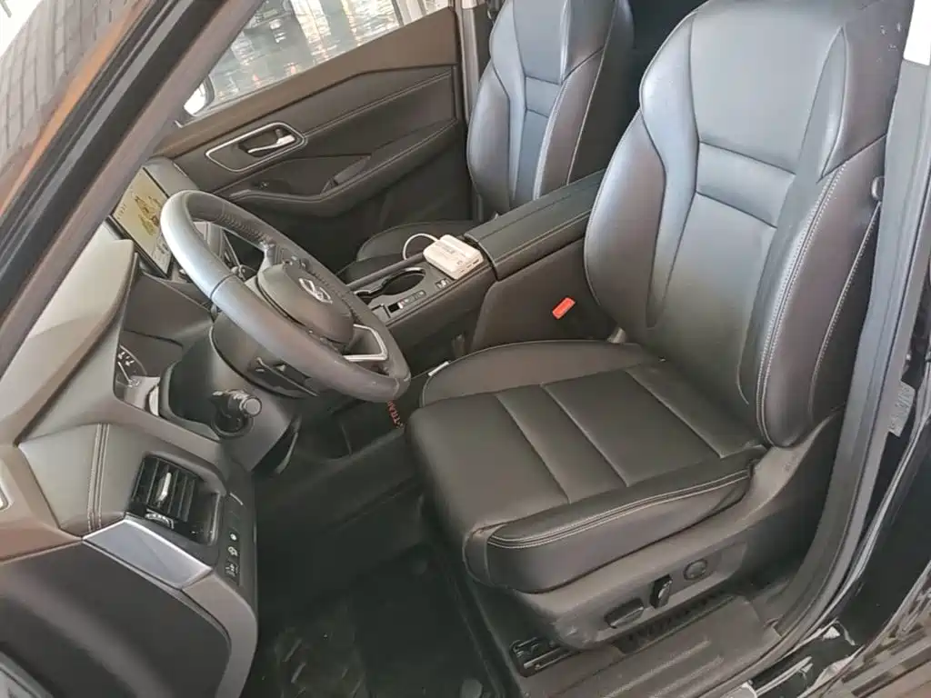 Nissan X-Trail — фото 11