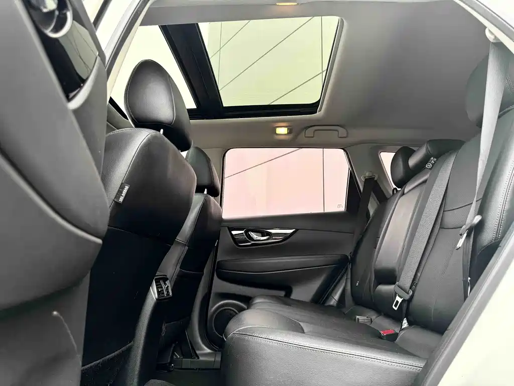 Nissan X-Trail — фото 14