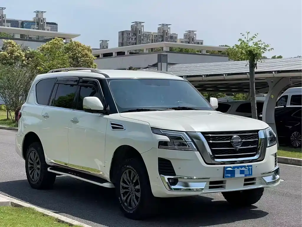 Nissan Patrol — фото 3