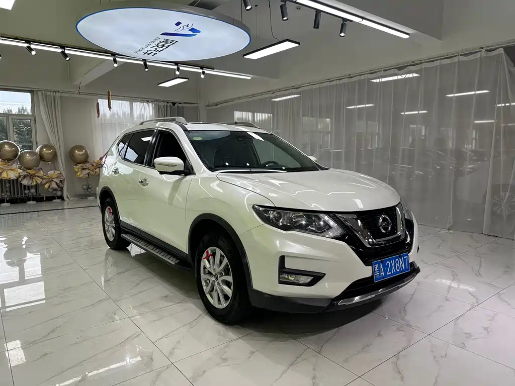 Nissan X-Trail — фото 2