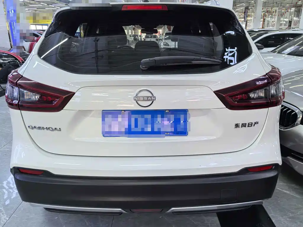 Nissan Qashqai — фото 5