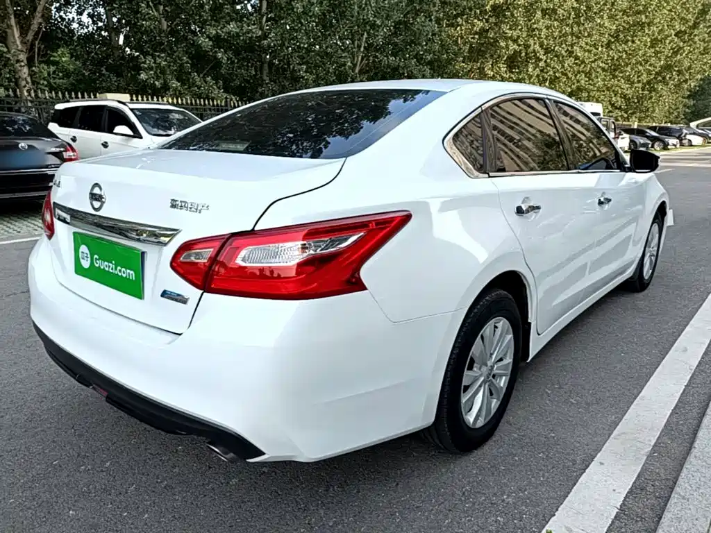 Nissan Teana — фото 7