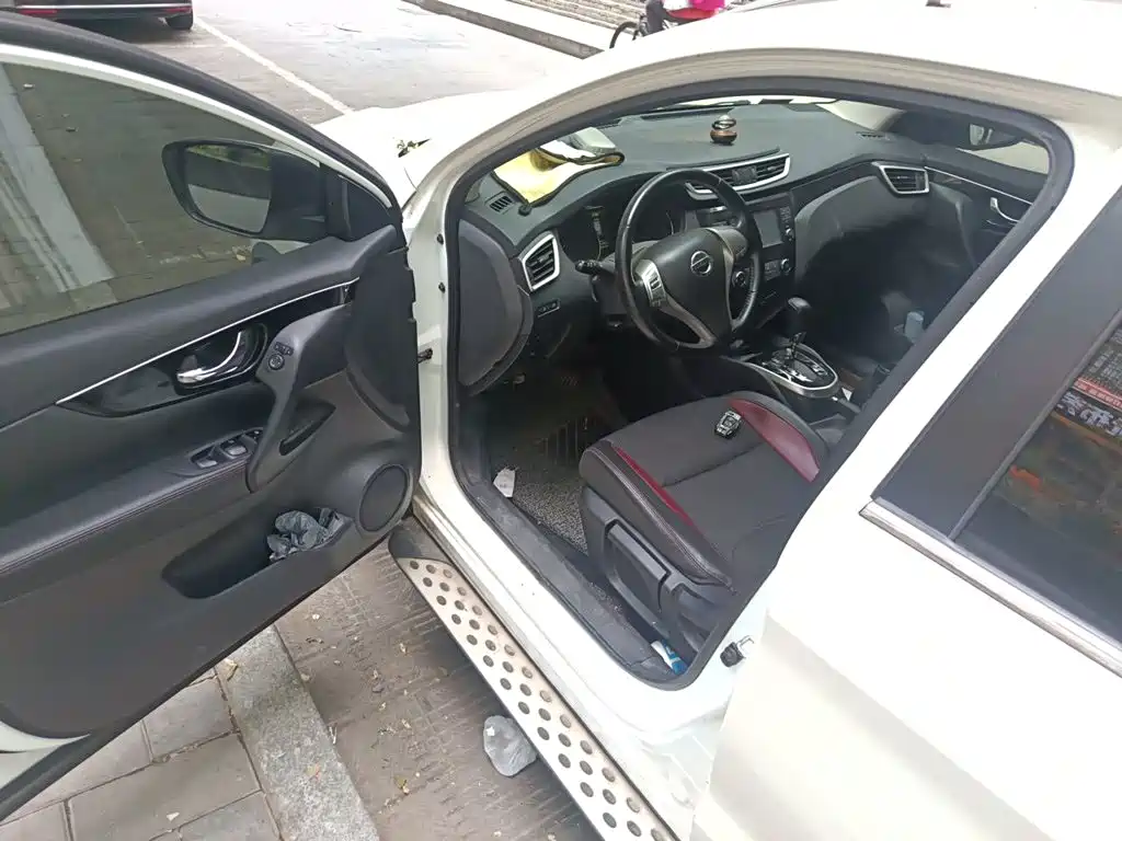 Nissan Qashqai — фото 14