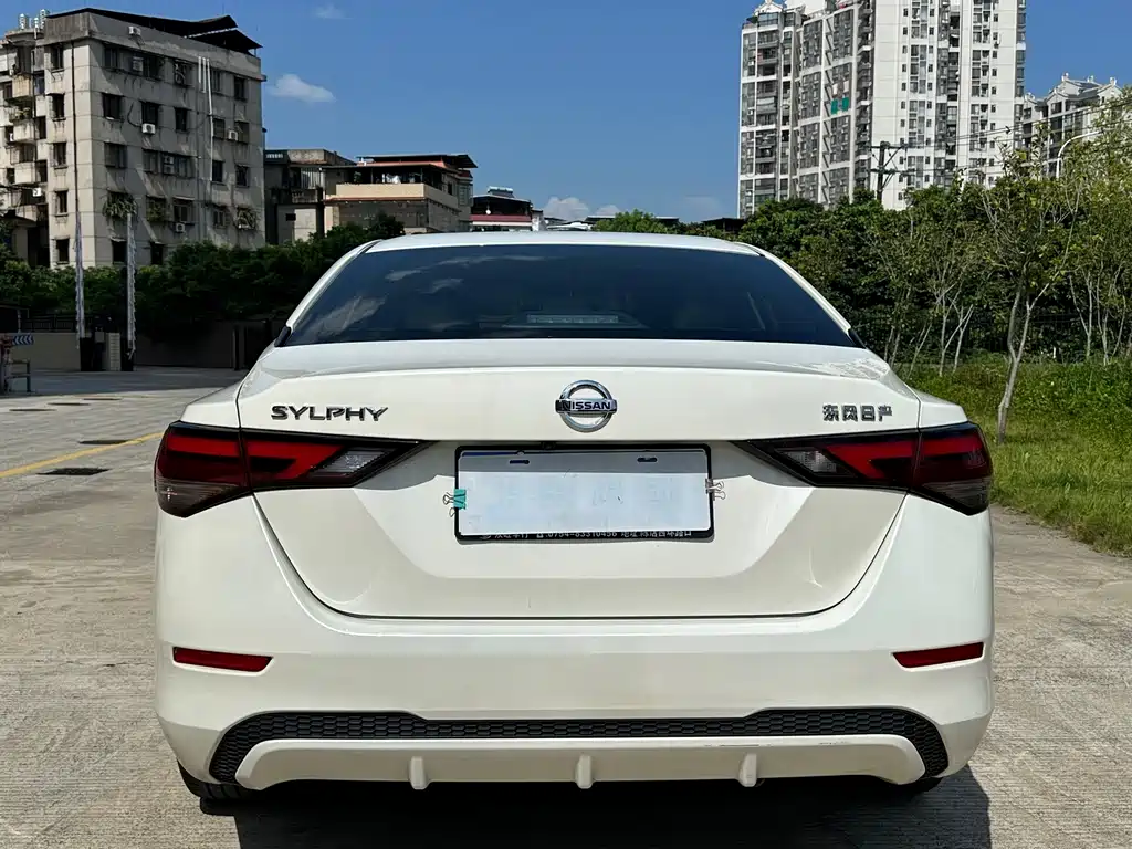 Nissan Sylphy — фото 8