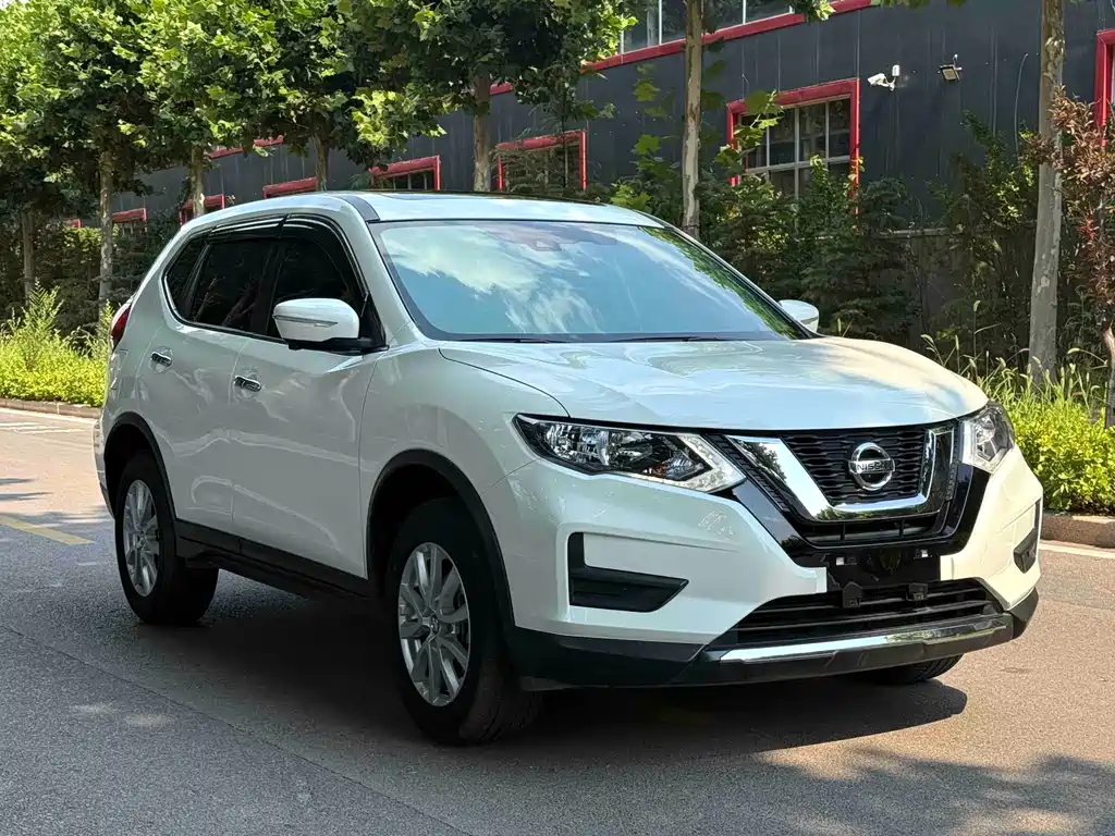 Nissan X-Trail — фото 3