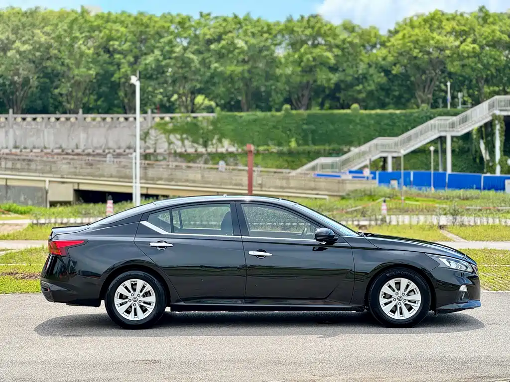 Nissan Teana — фото 9