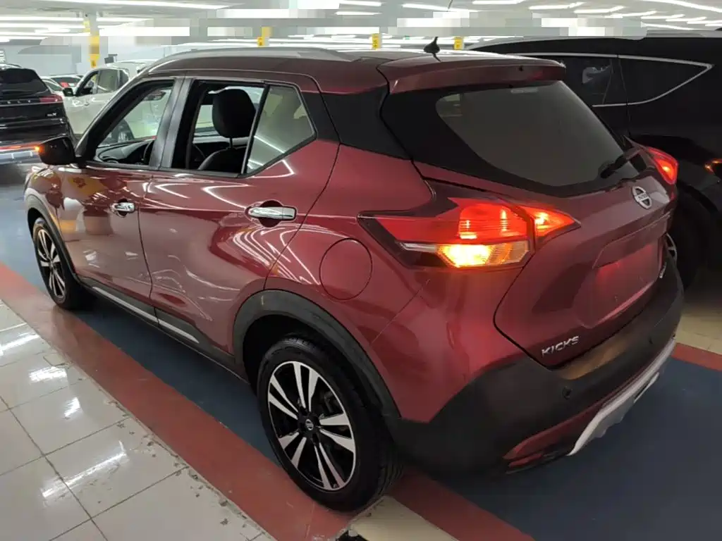 Nissan Kicks — фото 5