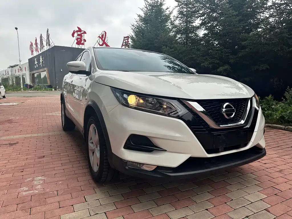 Nissan Qashqai — фото 3