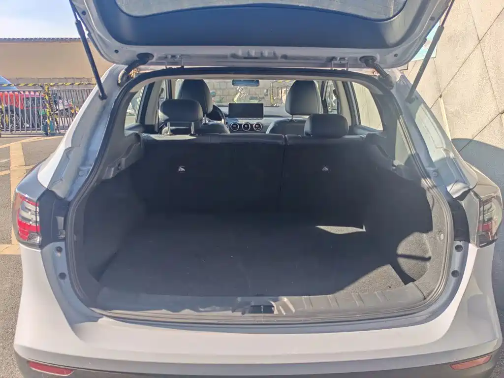 Nissan Qashqai — фото 15
