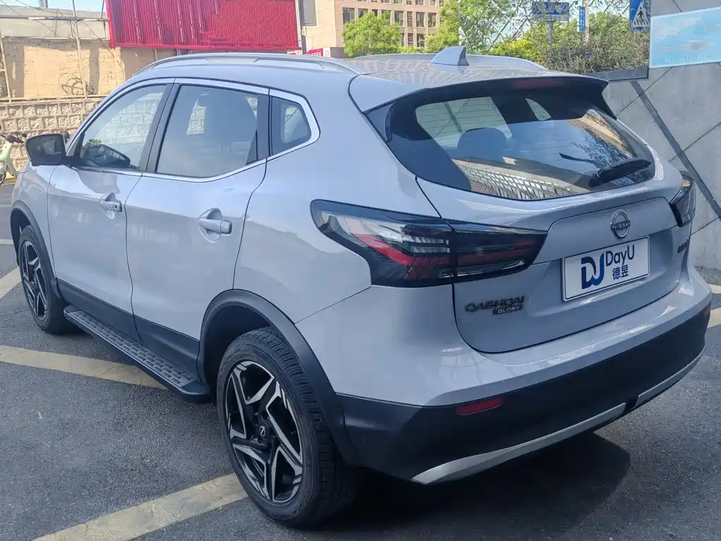 Nissan Qashqai — фото 4