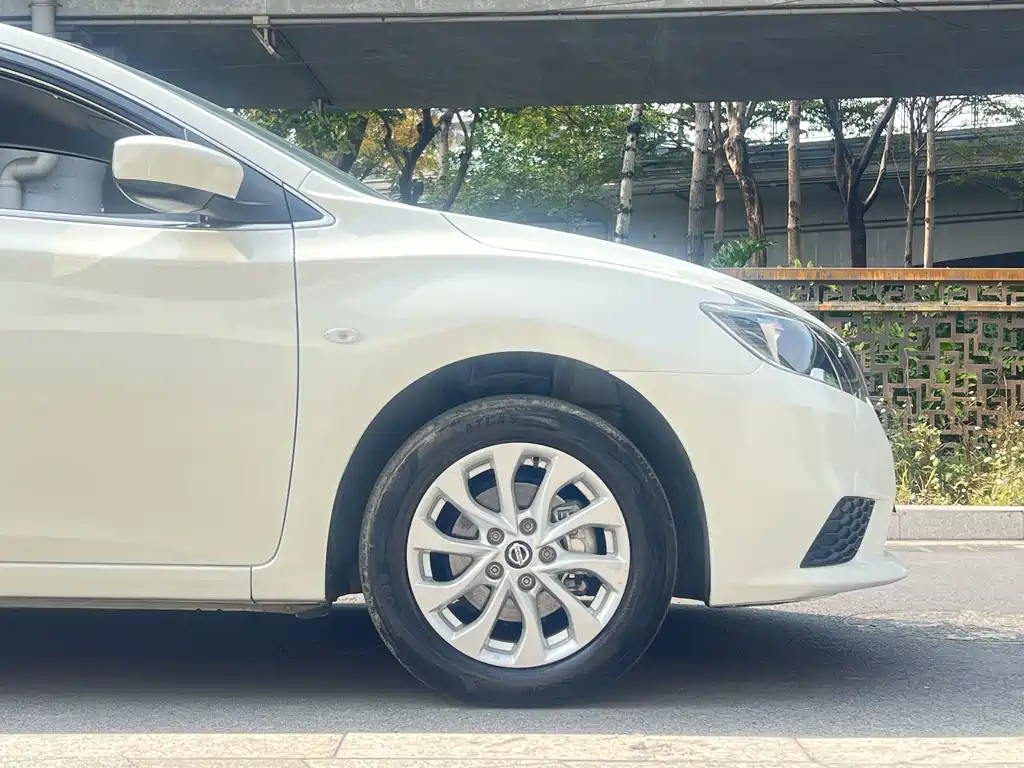 Nissan Sylphy — фото 9