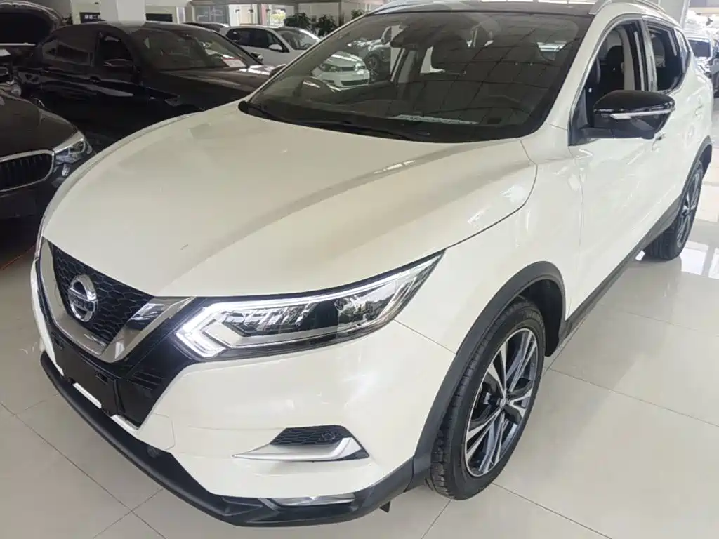 Nissan Qashqai — фото 2
