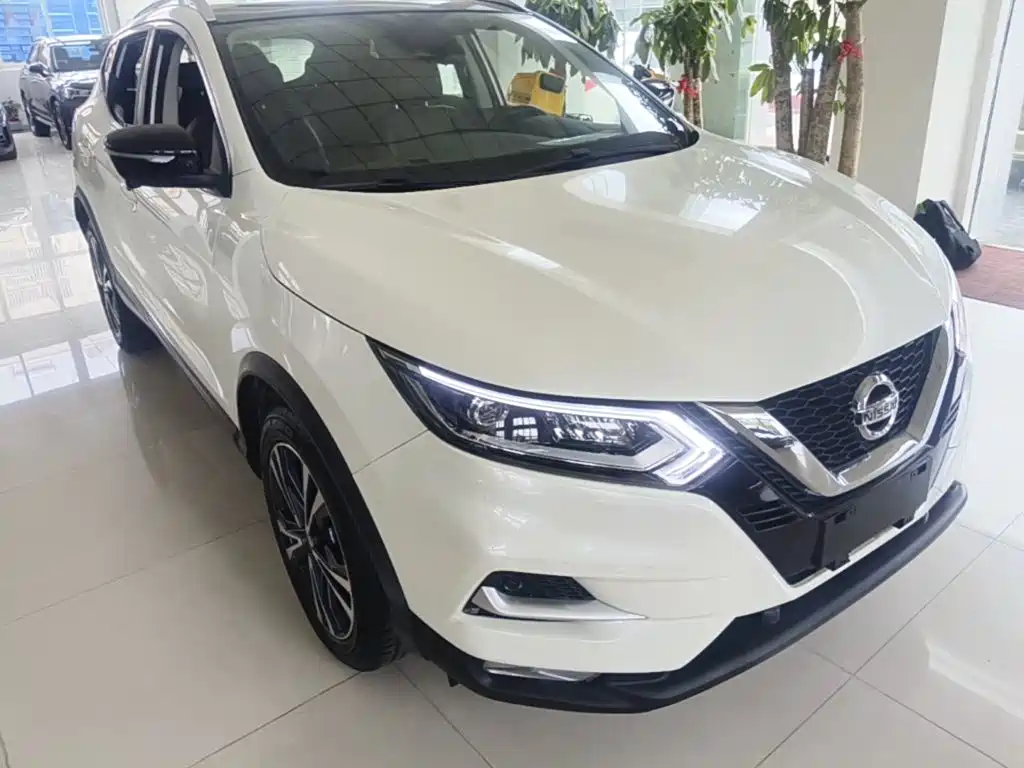 Nissan Qashqai — фото 4