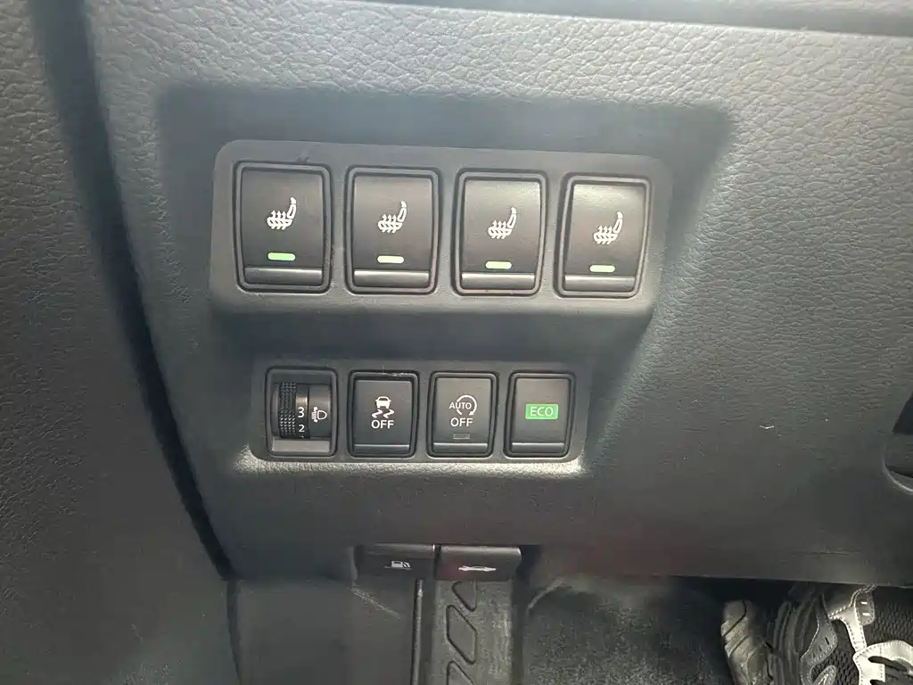 Nissan X-Trail — фото 18