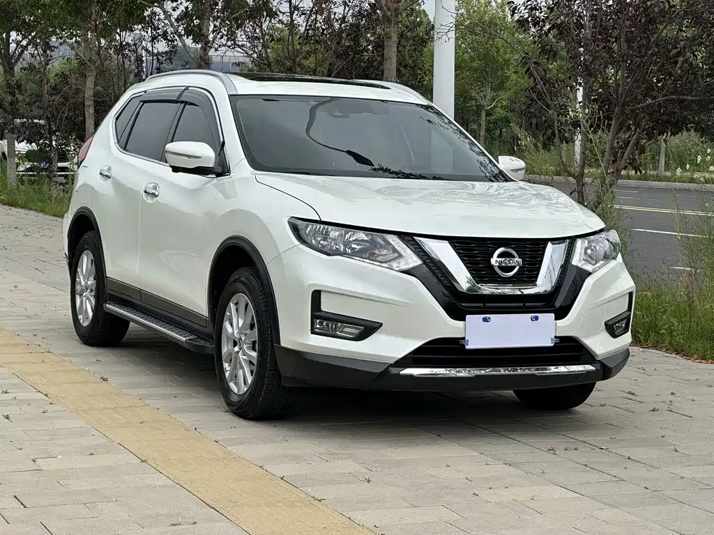 Nissan X-Trail — фото 4