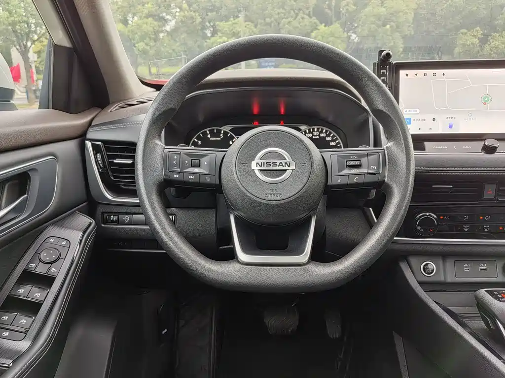 Nissan X-Trail — фото 27