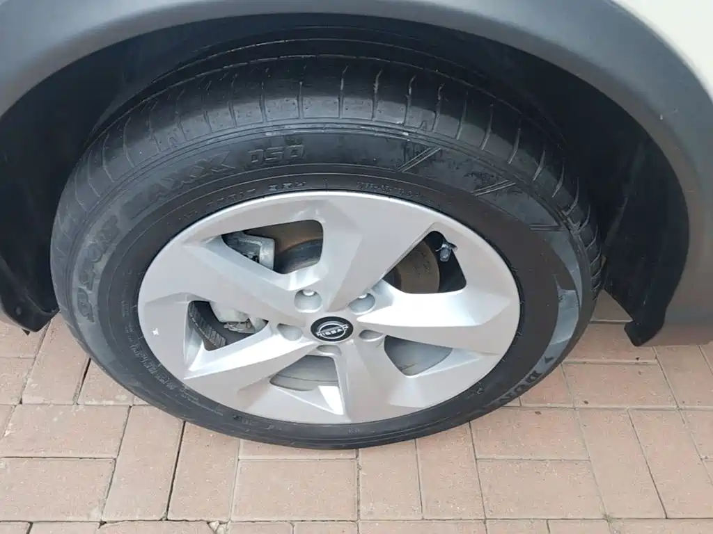 Nissan Qashqai — фото 23