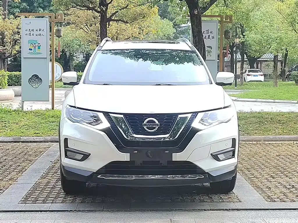 Nissan X-Trail — фото 2
