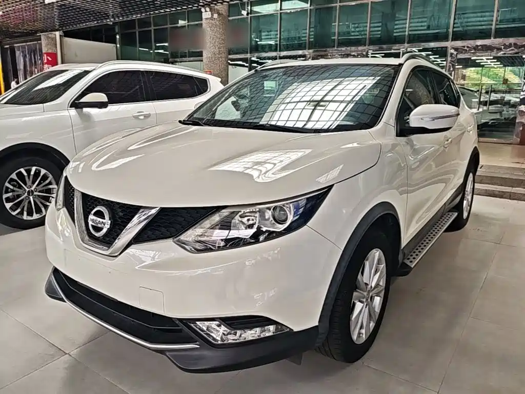 Nissan Qashqai — фото 2
