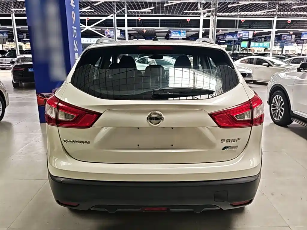 Nissan Qashqai — фото 6