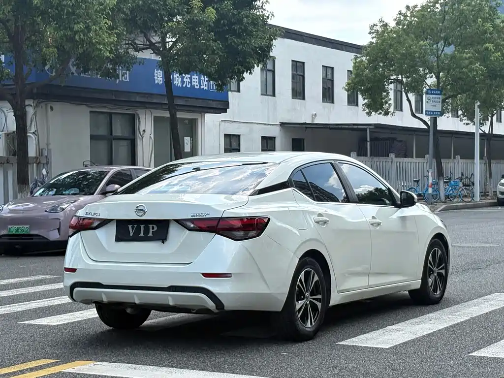 Nissan Sylphy — фото 14