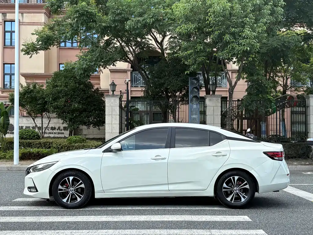Nissan Sylphy — фото 17