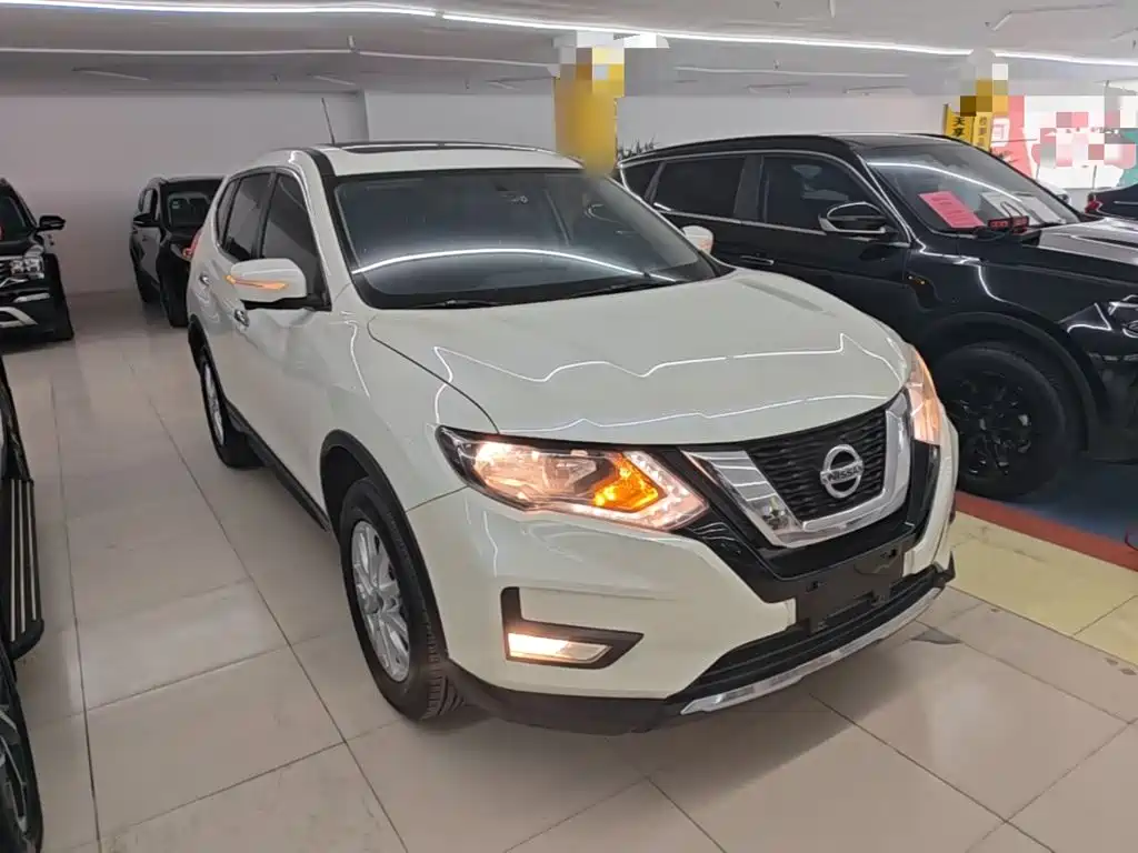 Nissan X-Trail — фото 4