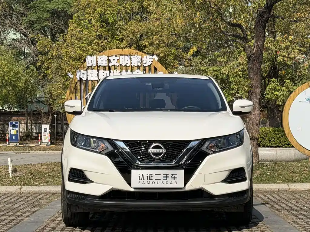 Nissan Qashqai — фото 2