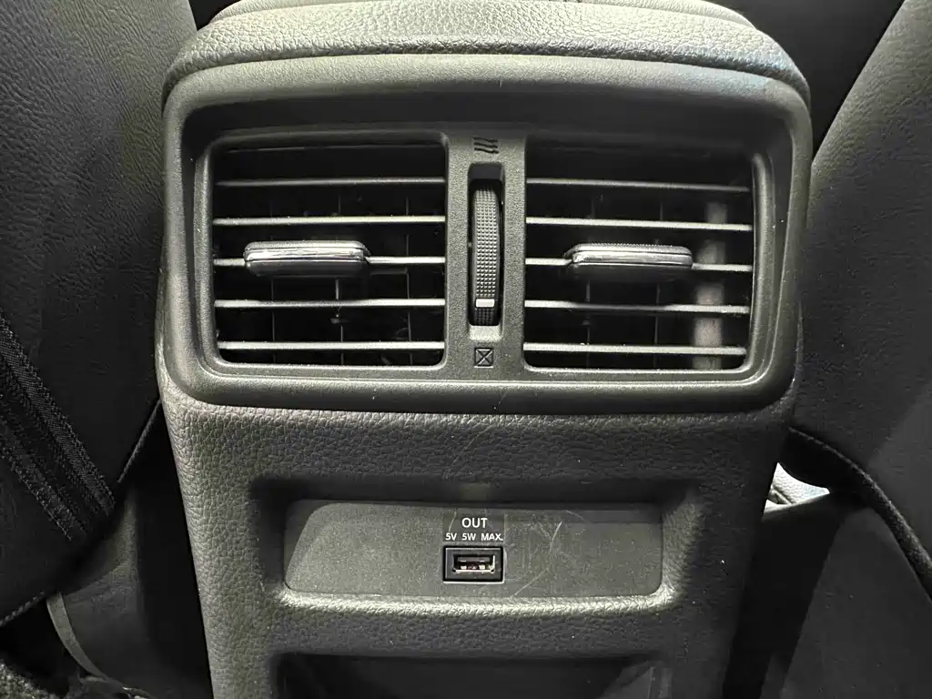 Nissan Qashqai — фото 11