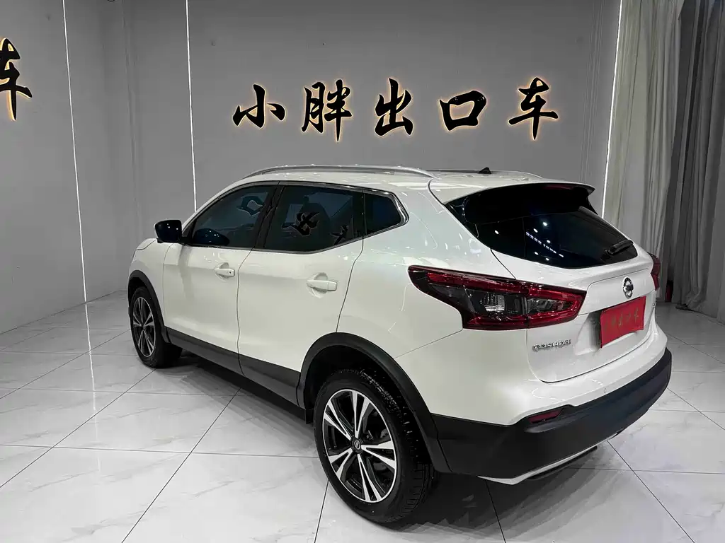 Nissan Qashqai — фото 6