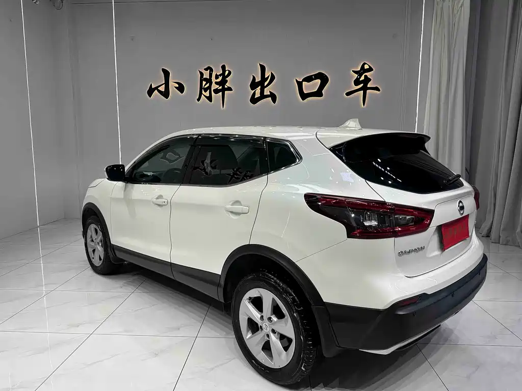 Nissan Qashqai — фото 8