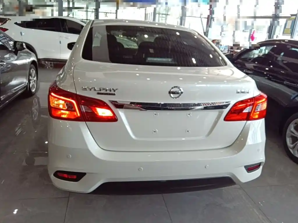 Nissan Sylphy — фото 6