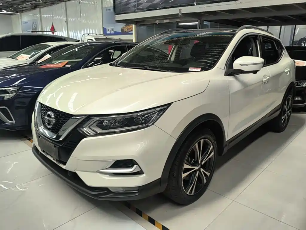 Nissan Qashqai — фото 2