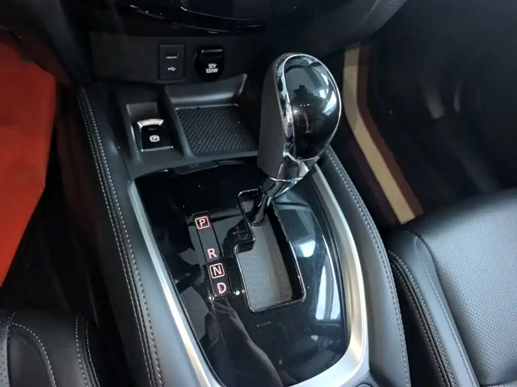 Nissan X-Trail — фото 14