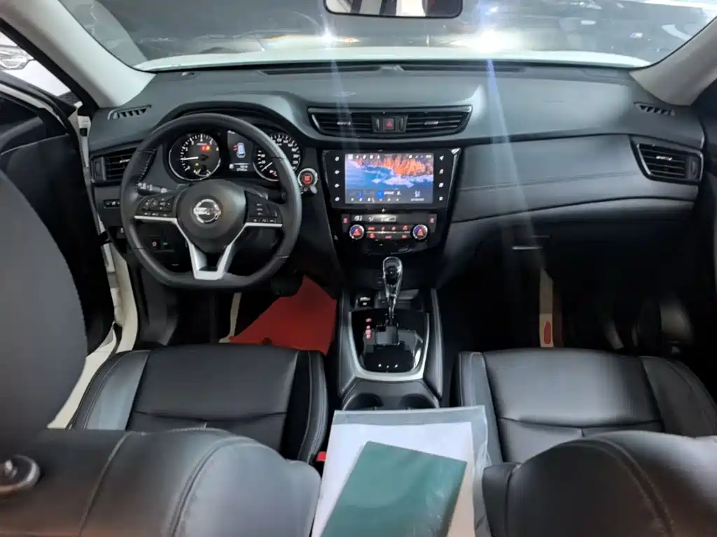 Nissan X-Trail — фото 10